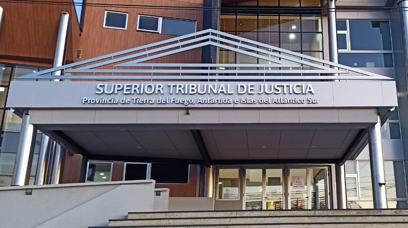 Se reactivan las elecciones para reformar la Constitución