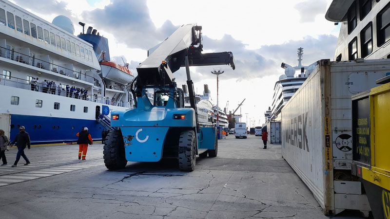 Junio cerró con un déficit de 216 millones de dólares 