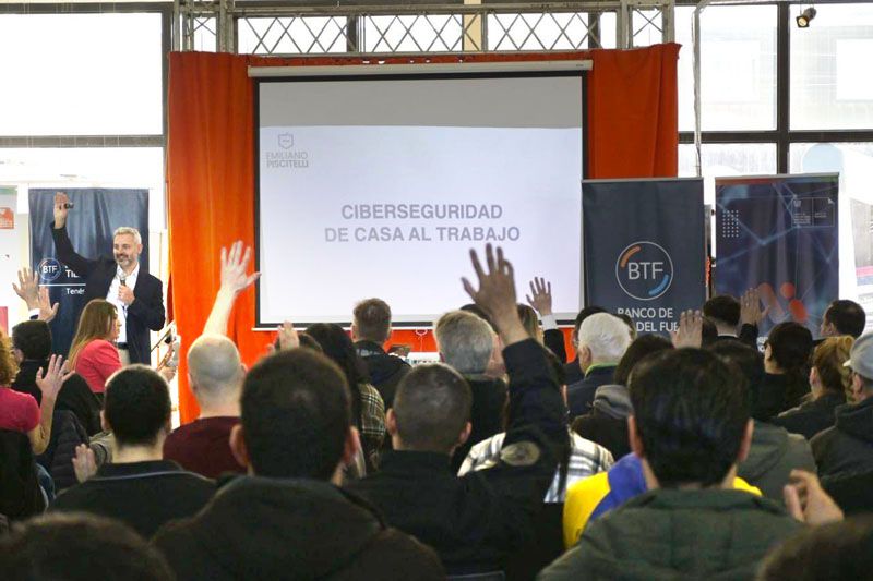Gran participación a las charlas de ciberseguridad 