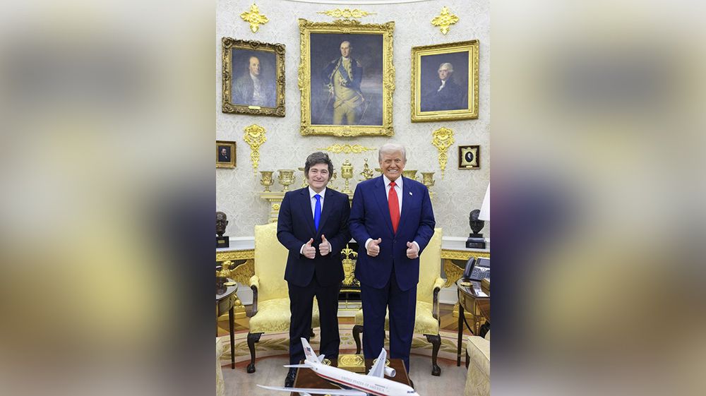 Caen bonos y acciones tras el apoyo condicionado de Trump