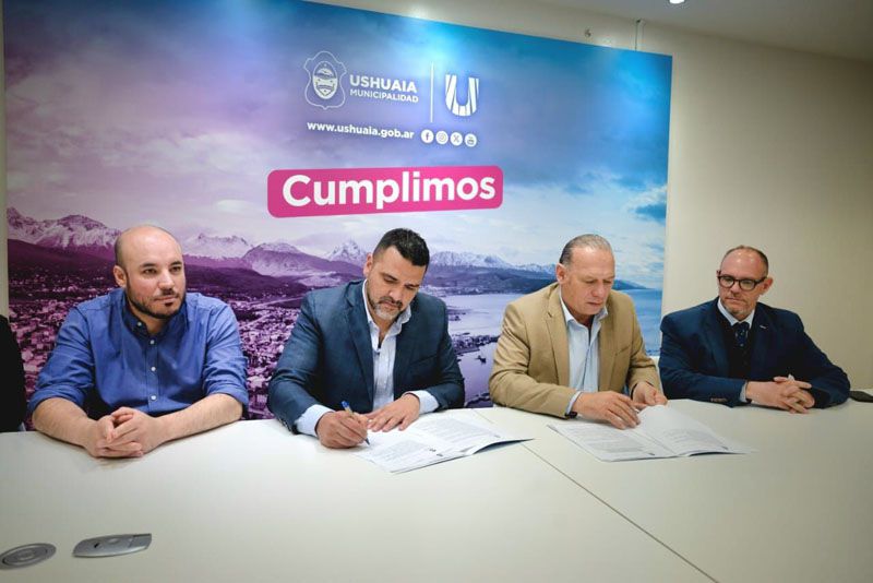 Vuoto firmó un convenio con el Instituto Universitario ‘Juan Vucetich’