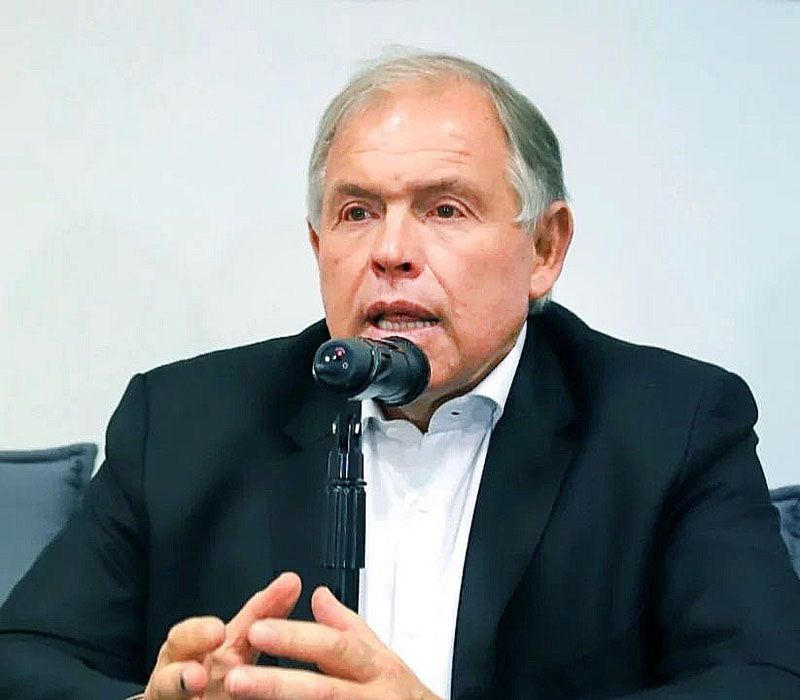 Renunció el Canciller y generó bronca en el Gobierno