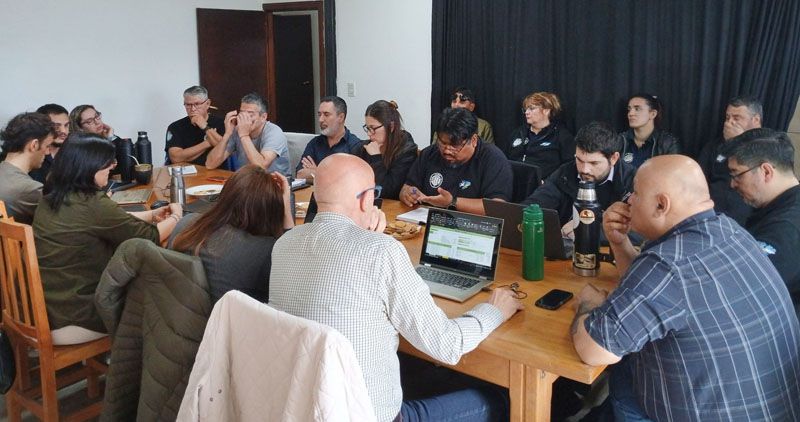 Gremios volvieron a rechazar oferta salarial del gobierno 