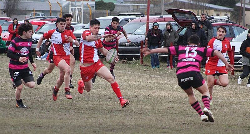 Universitario y Águilas juegan un partido clave