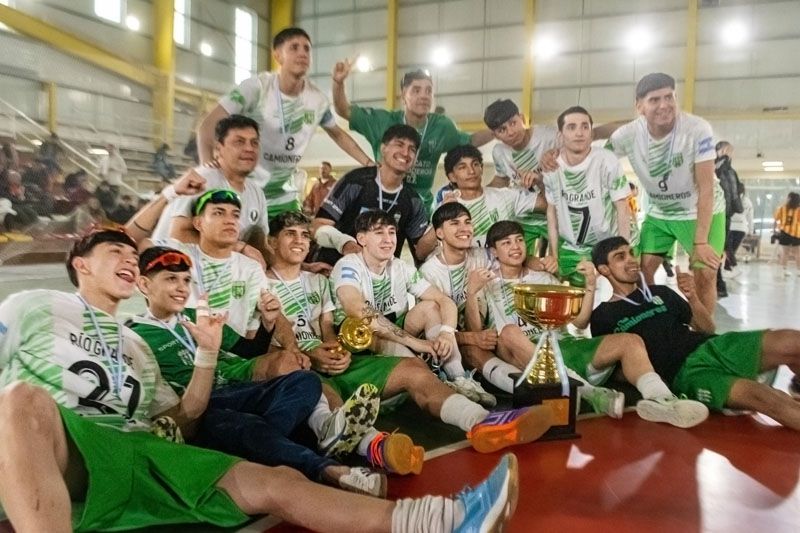 Camioneros y Cruz del Sur, campeones nacionales