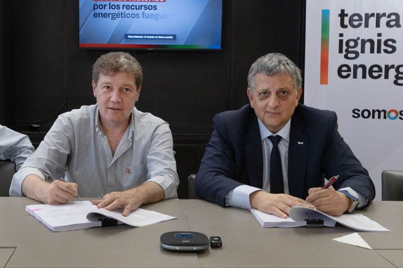 Histórico: la provincia toma el control del petróleo