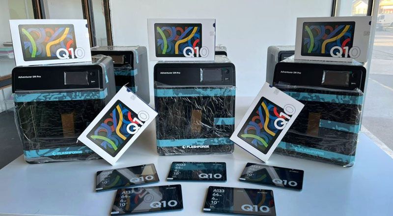 Donación de equipamiento a la Agencia de Innovación