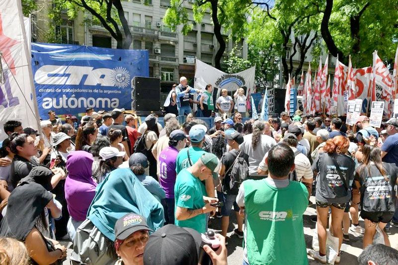 Definirán por decreto el aumento del Salario Mínimo Vital y Móvil