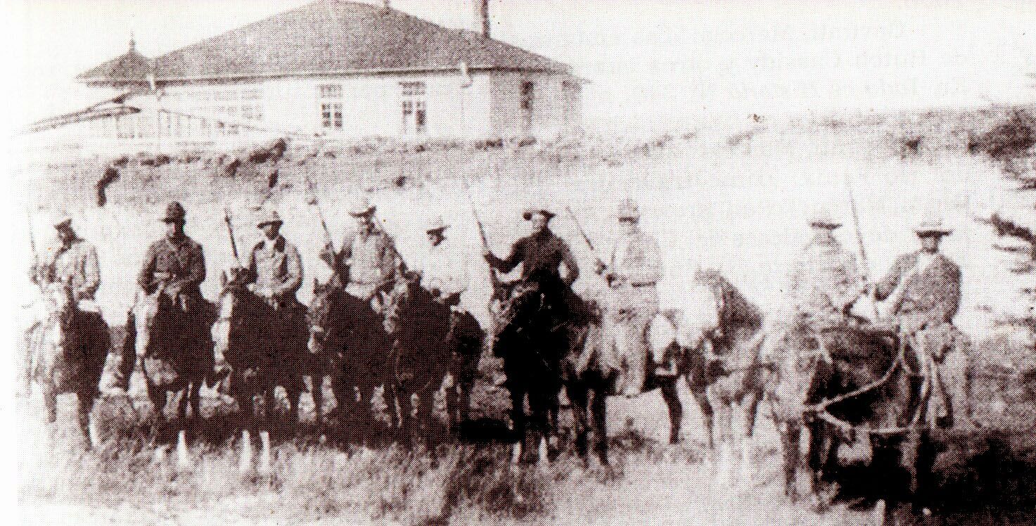 Pobladores reaccionan ante el negligente accionar policial 