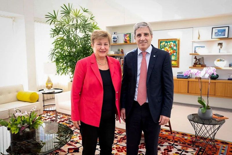 Argentina debe cumplir con la meta de reservas