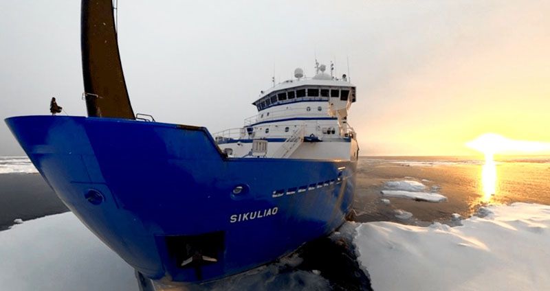 Autoriza actividades científicas de un buque de Alaska  