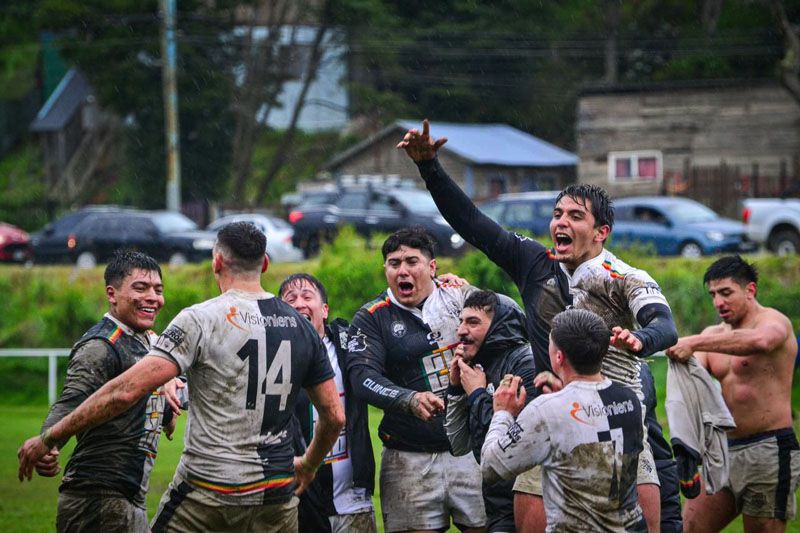 Gulero 7s y Barbarians, los campeones del Seven del Fin del Mundo