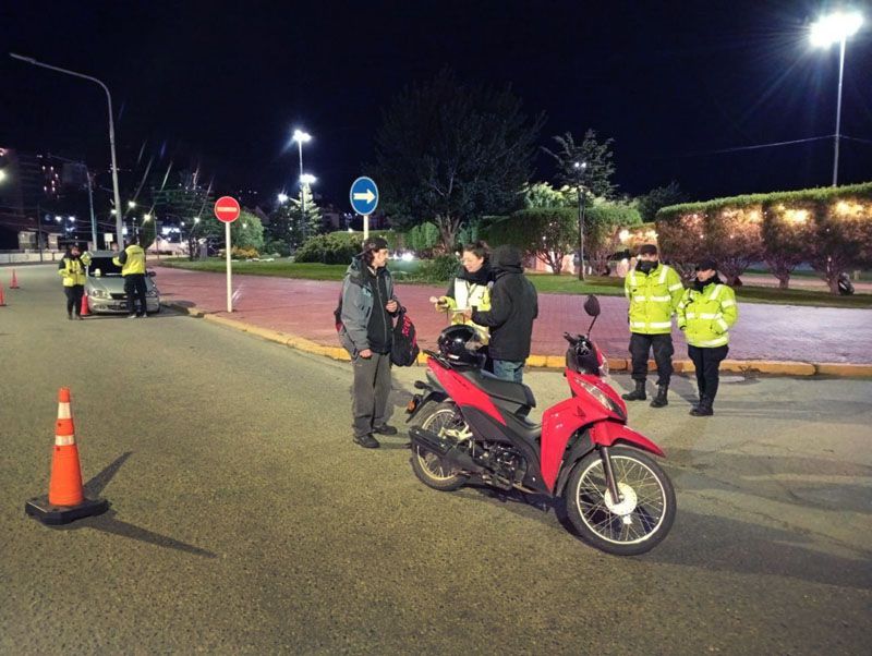 Tránsito municipal realiza controles vehiculares preventivos 