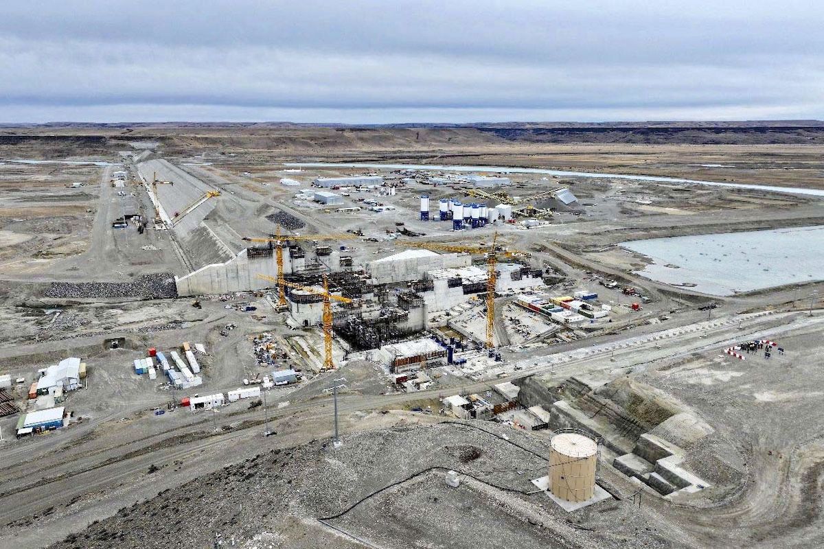 Ingresaron fondos para reactivar la represa Jorge Cepernic en Santa Cruz