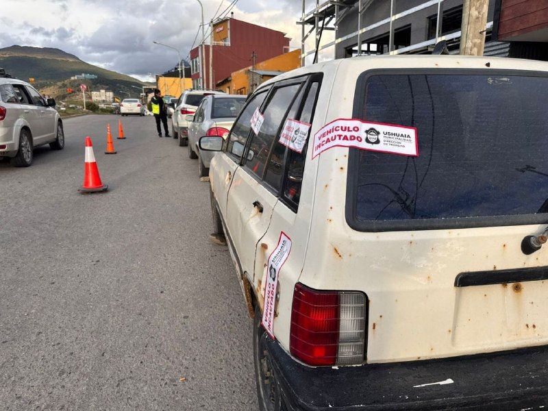 230 autos controlados, 41 infracciones y 29 incautaciones 