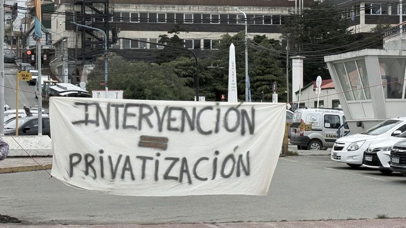 Trabajadores denuncian vaciamiento del puerto