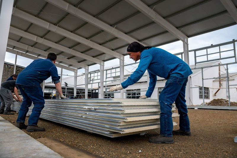 El nuevo gimnasio del Colegio Soberanía Nacional entra en su etapa clave