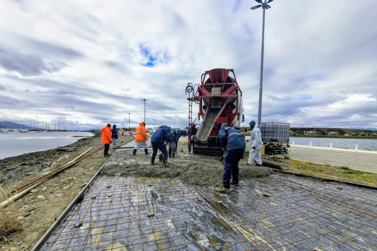 La Municipalidad avanza con las obras en Pasarela Fique 