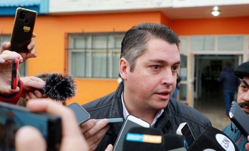 Perez dijo que el recorte pone en jaque servicios esenciales