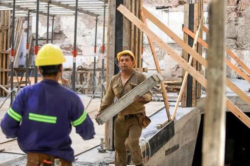 La venta de insumos para la construcción cayó fuerte en enero