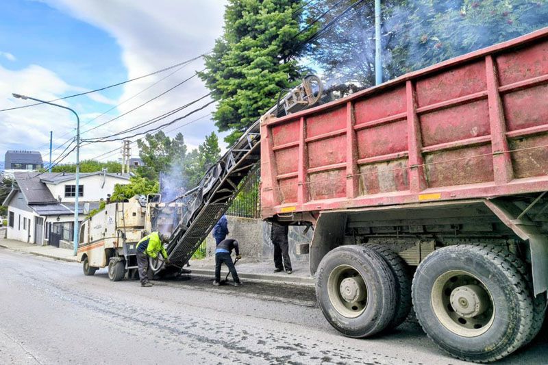 Avanzan los trabajos de recuperación vial en Ushuaia