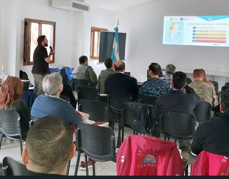 Defensa Civil Municipal invita a capacitaciones en prevención sísmica 