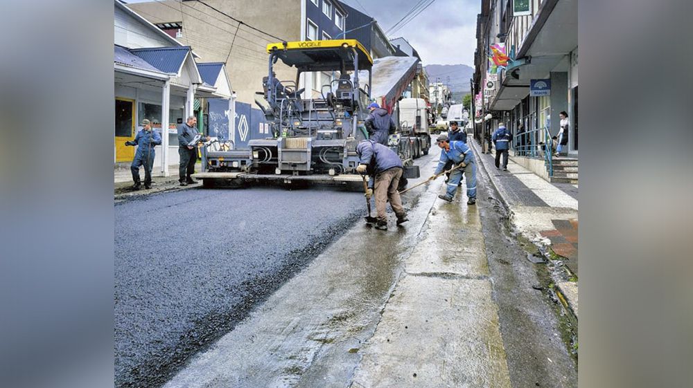 Municipalidad avanza con la repavimentación en zona céntrica 