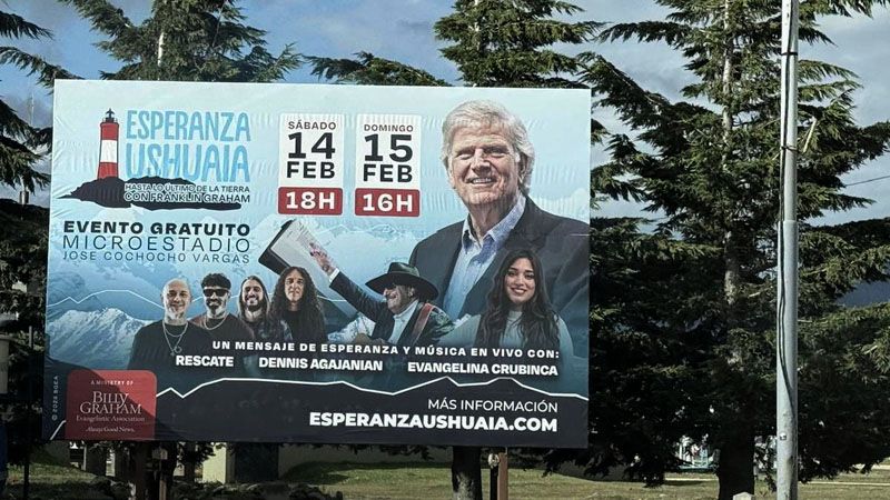 El milagro que nunca llega: retirar los carteles