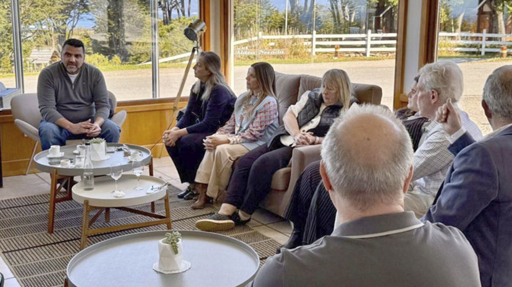 Vuoto se reunió con prestadores turísticos 