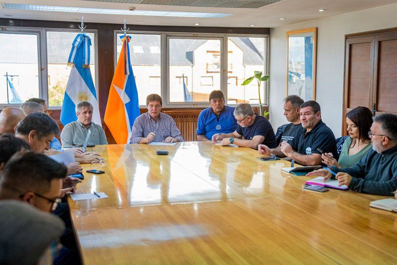 Melella expuso la situación económica a los gremios