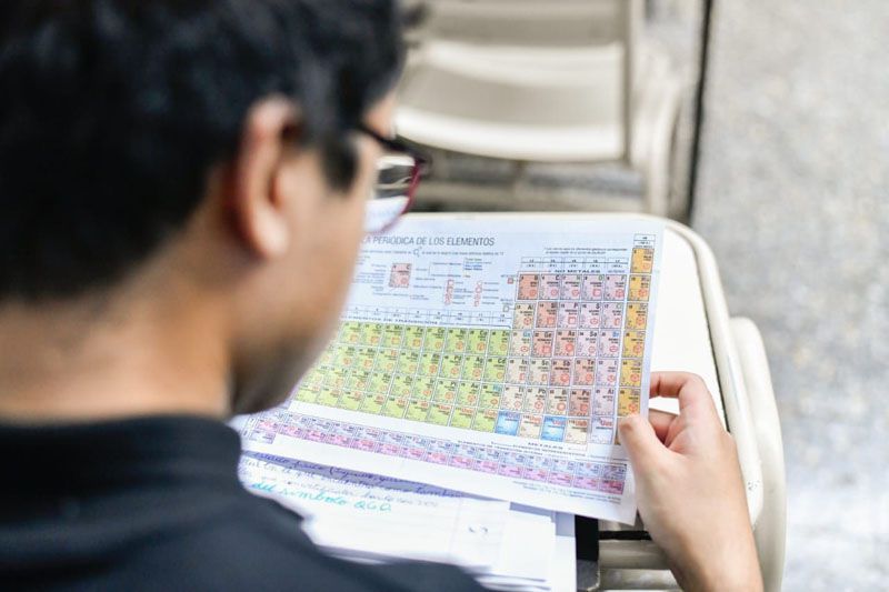 La educación pública recibe 700 alumnos que dejan colegios privados 