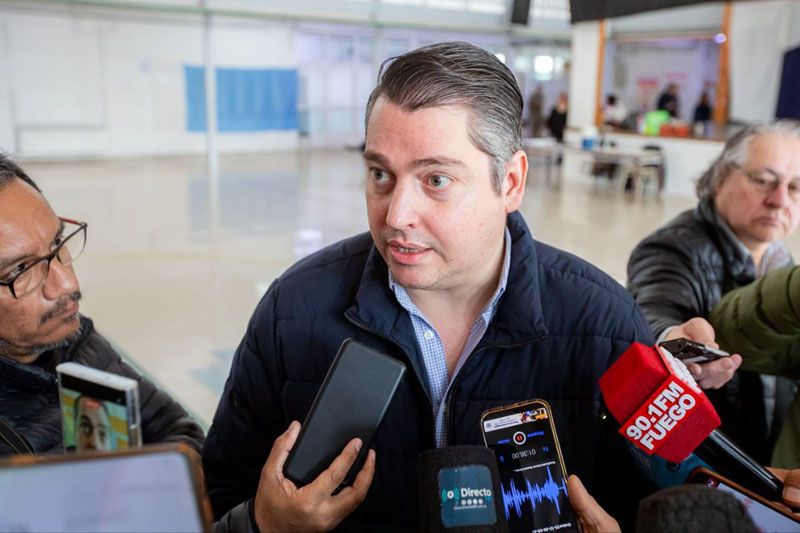 Pérez propone usar el FAMP para asistir a trabajadores despedidos