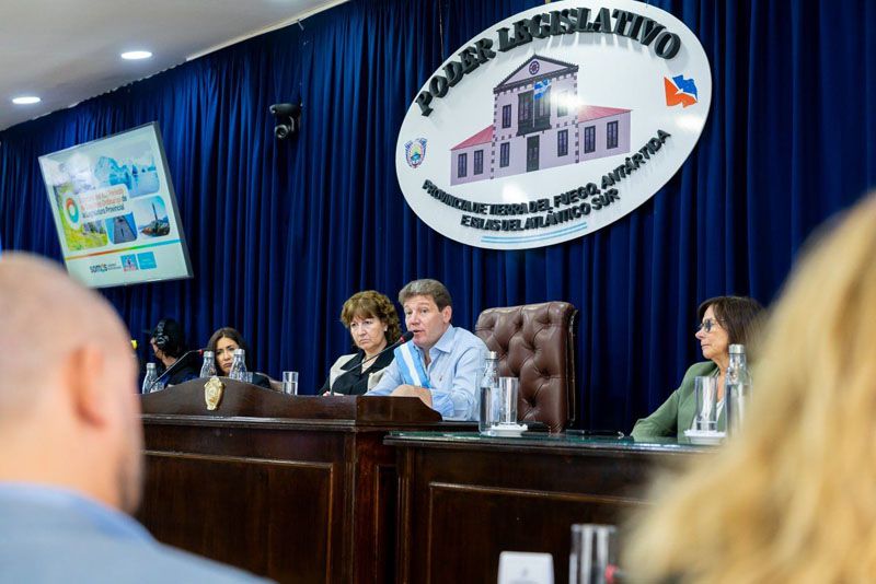 Se formalizó la presentación del paquete de reformas