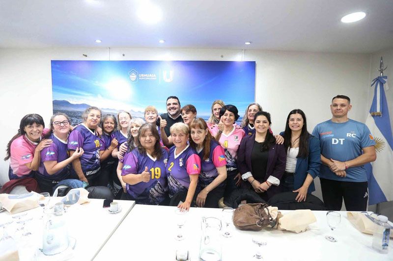 Vuoto recibió a deportistas locales y destacó los logros obtenidos 