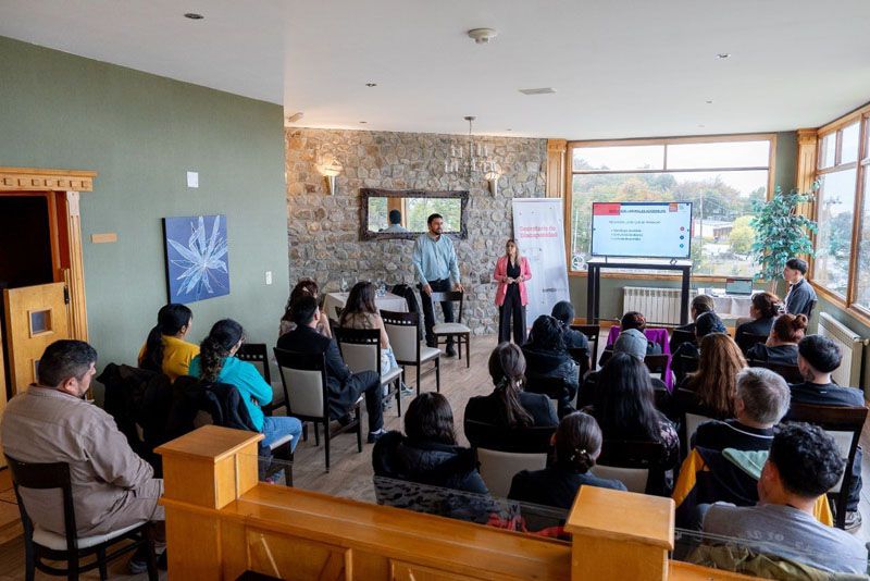 Por la inserción laboral en el sector turístico 