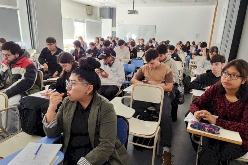 La UNTDF explicó el recorte de becas por falta de financiamiento nacional 