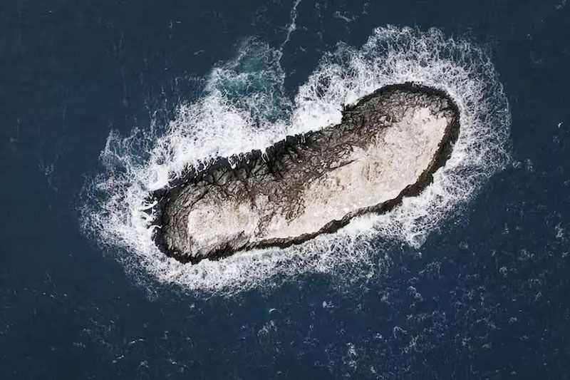 Descubren una isla no mapeada en la Antártida