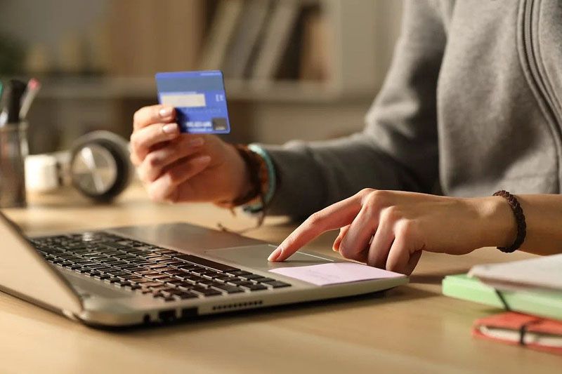 Compras de argentinos al exterior siguen batiendo récords