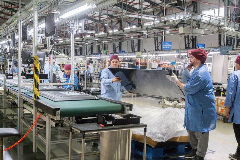 Fuerte caída del empleo industrial