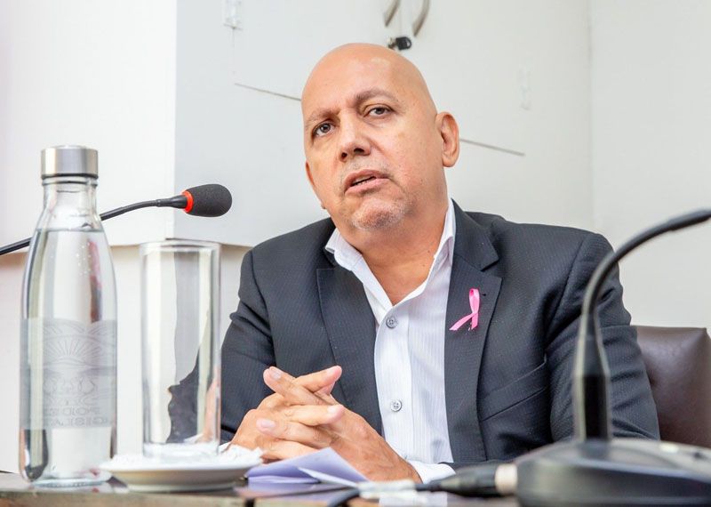 Villegas defendió la derogación de la Reforma 