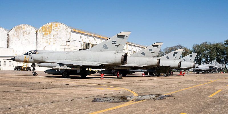 Perú suministra armas y aviones para combatir en Malvinas