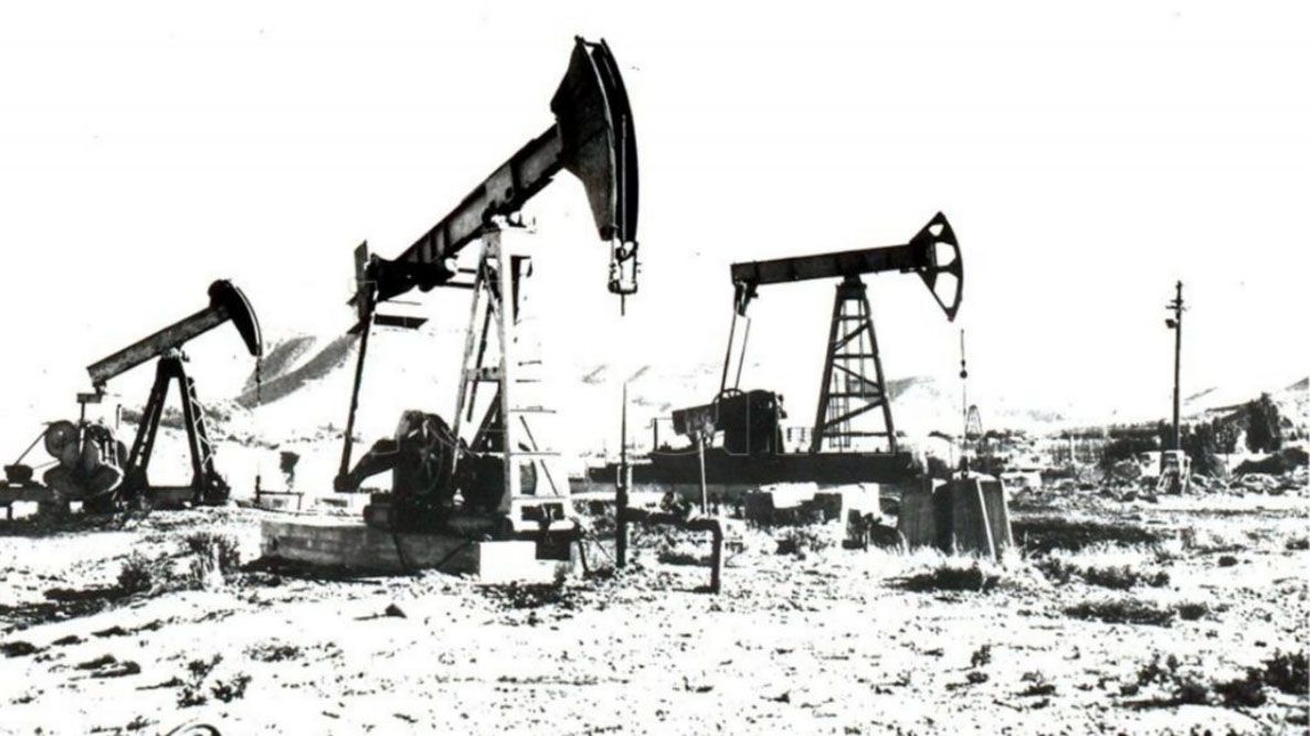 Perón firma el primer contrato con una petrolera extranjera