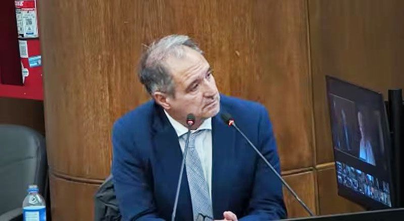 Contra el periodista, no contra los hechos