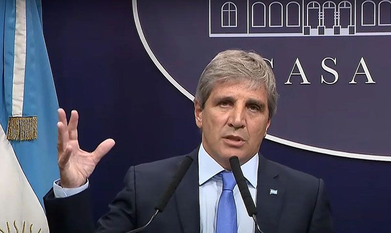 Para Caputo las deudas se deben a “falsas expectativas” de inflación