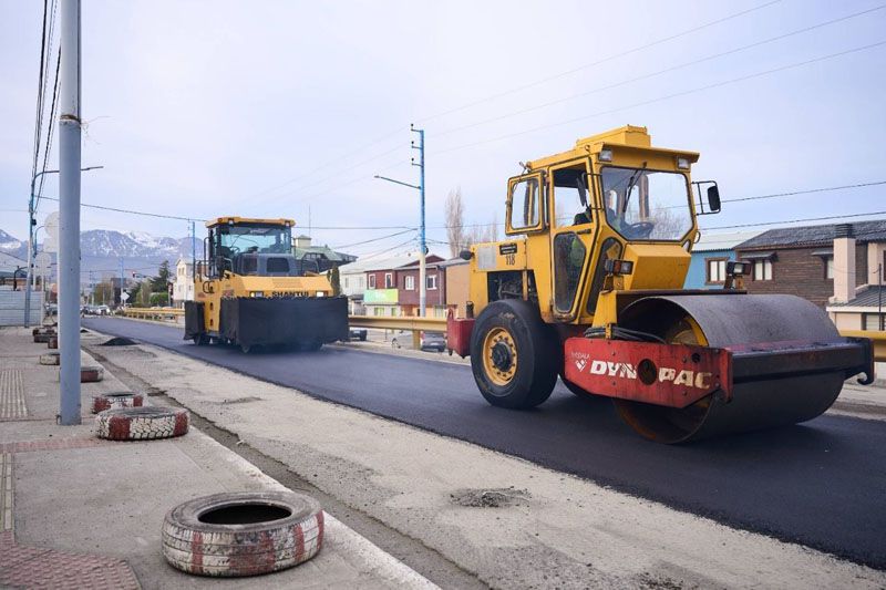Avanzan los trabajos de repavimentación sobre distintos tramos de calle Magallanes