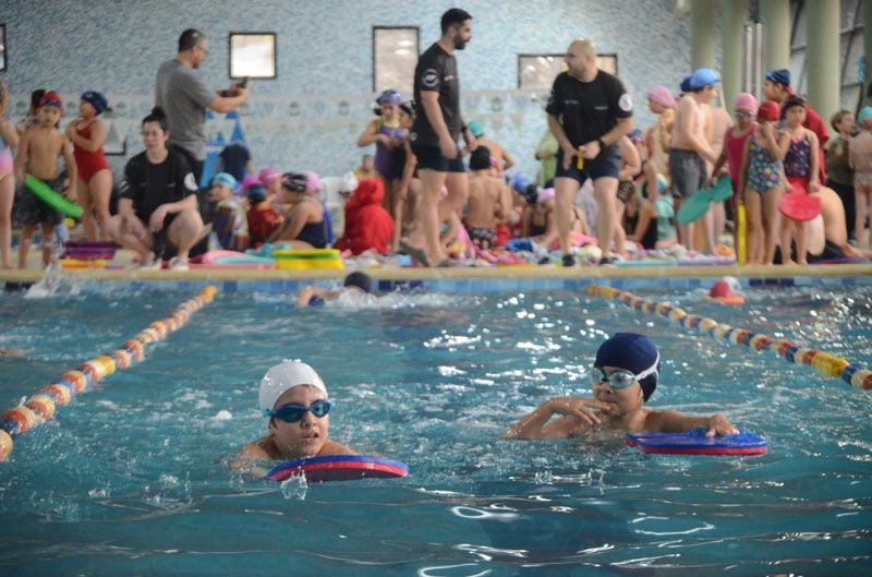 El IMD impulsó jornadas de natación y capacitación en artes marciales durante el fin de semana