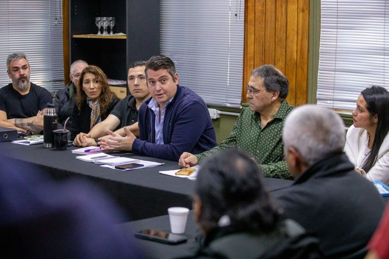 Intendente y vecinos analizan un tercer carril en el puente Mosconi