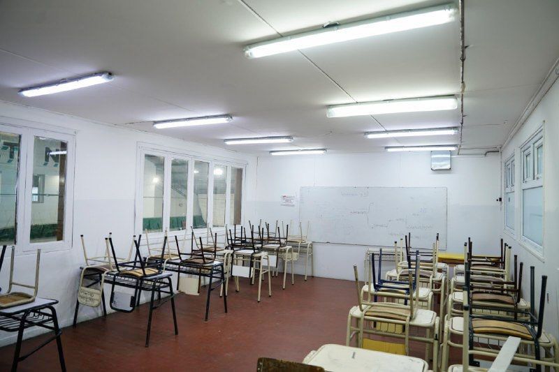 Gobierno estira las vacaciones y posterga el cierre del ciclo lectivo