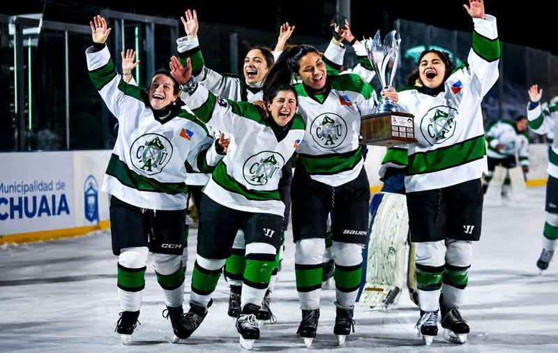 Kipas Cau: campeonas en el hielo, invencibles como equipo
