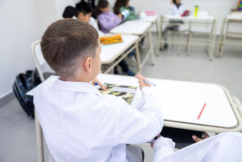 Buscan docentes para recuperar horas de clase 